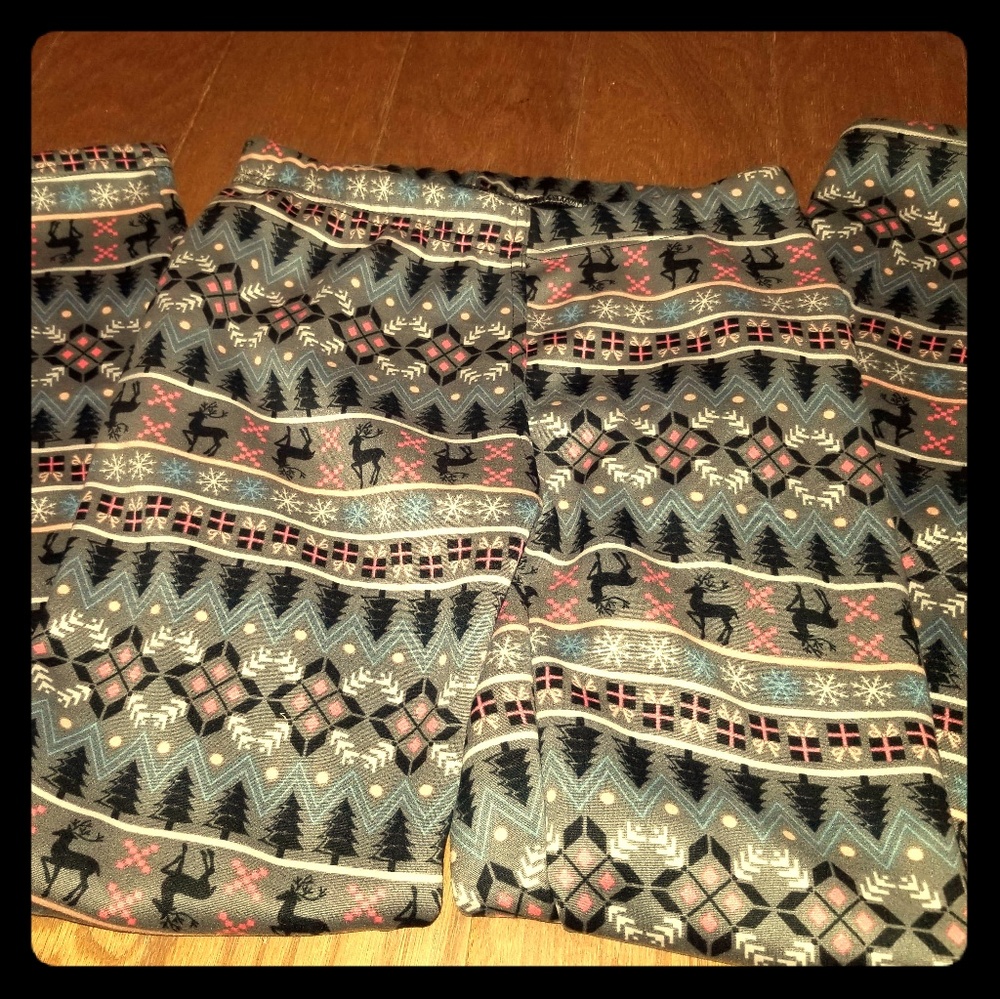 👛5/$10🛍NWOT Super Soft Leggings
